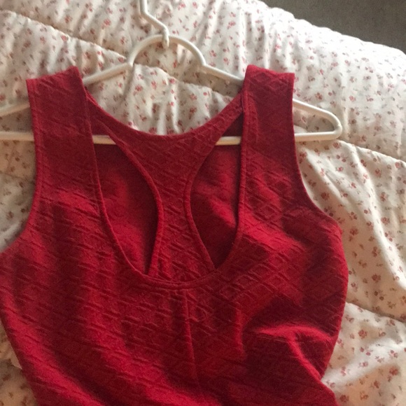 Red above the knee causal dress - Picture 2 of 2